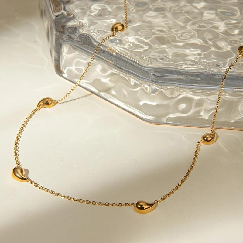 Gold Water Drop Necklace for Effortless Chic Vibes