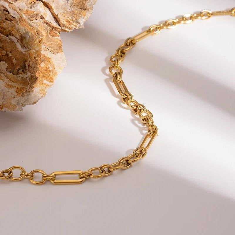 Gold Paperclip Necklace for Modern Minimalist Style