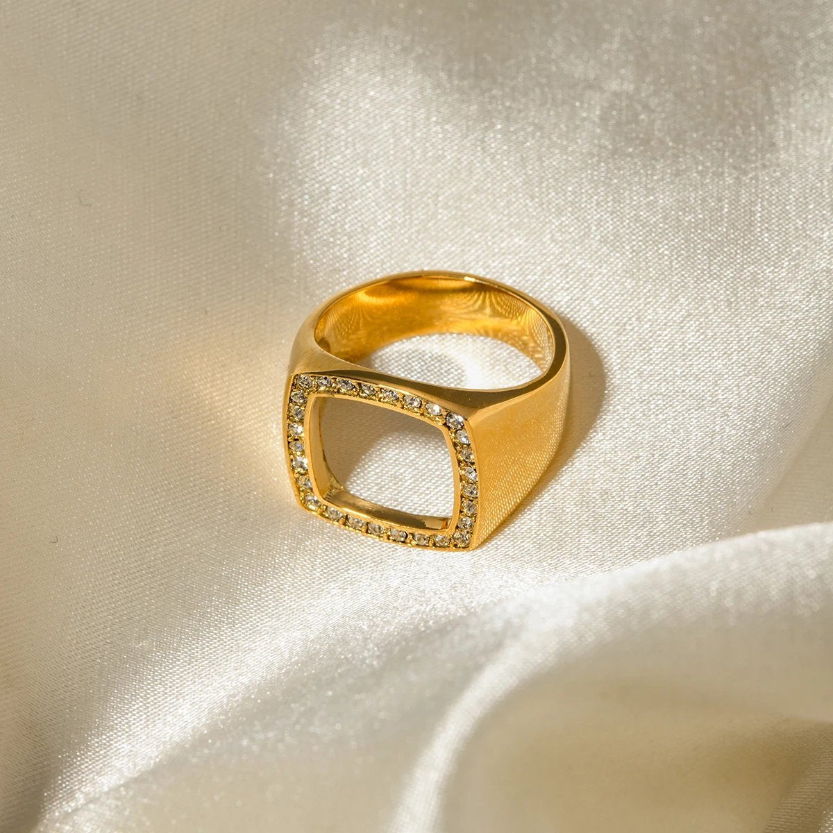 Chunky Gold Square Ring for Bold Modern Style