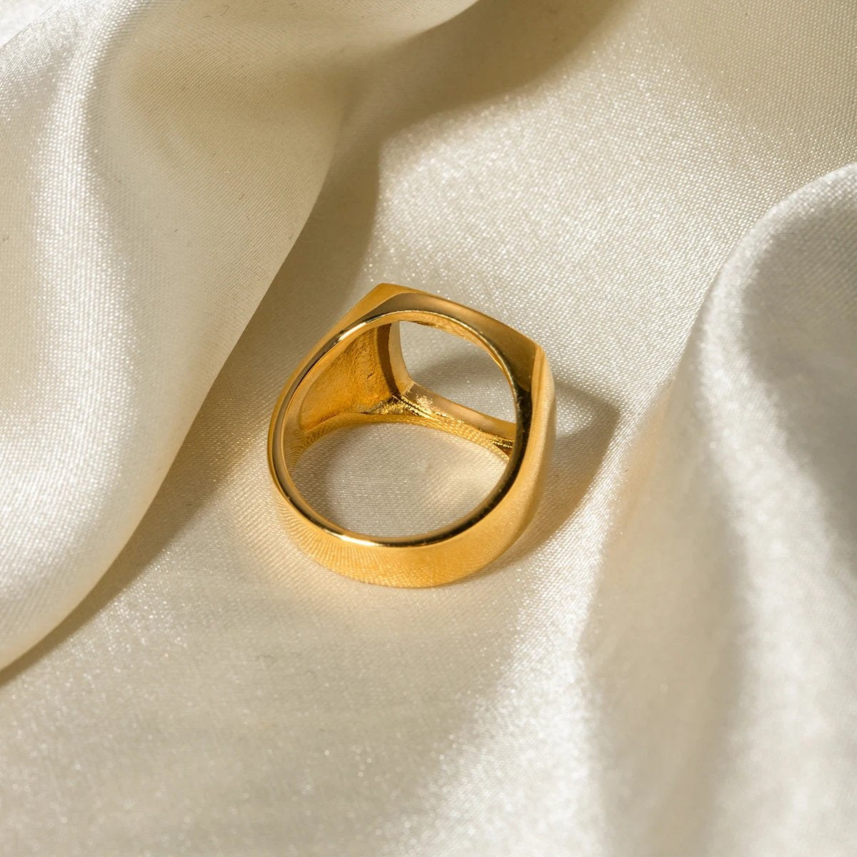 Chunky Gold Square Ring for Bold Modern Style