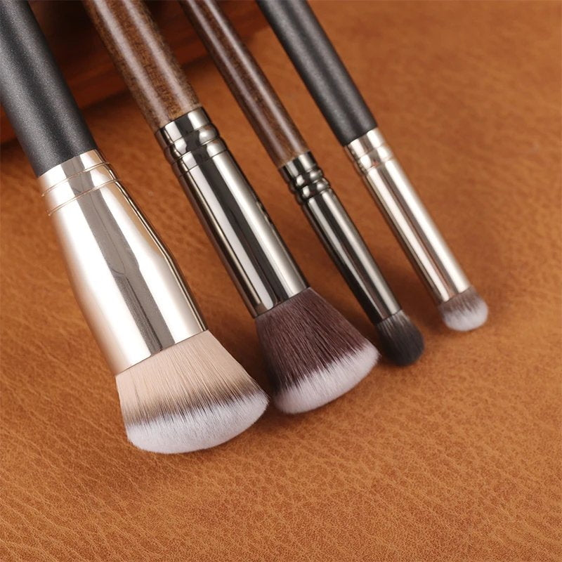 4-in-1 GlamStick Makeup Brush