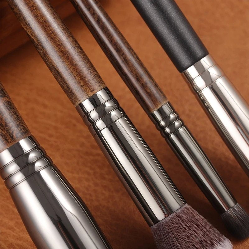 4-in-1 GlamStick Makeup Brush