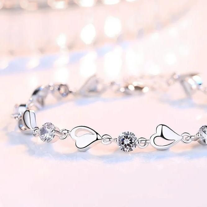 Sterling Silver Heart Bracelet with Sparkling Zircon Shine