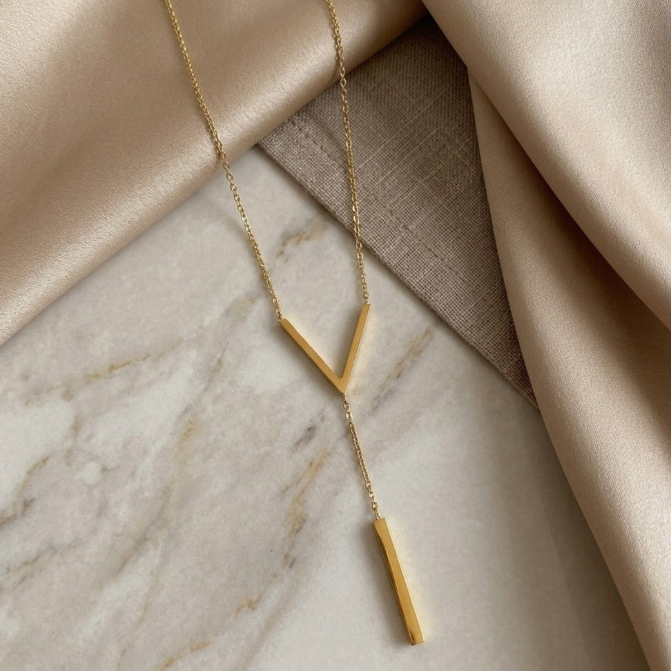 V-Shaped Clavicle Necklace