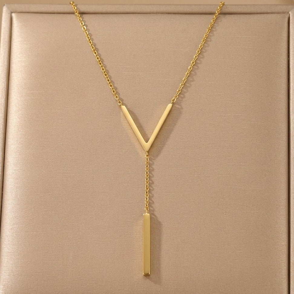 V-Shaped Clavicle Necklace