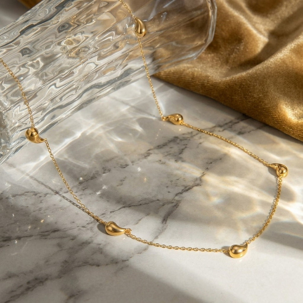 Gold Water Drop Necklace for Effortless Chic Vibes