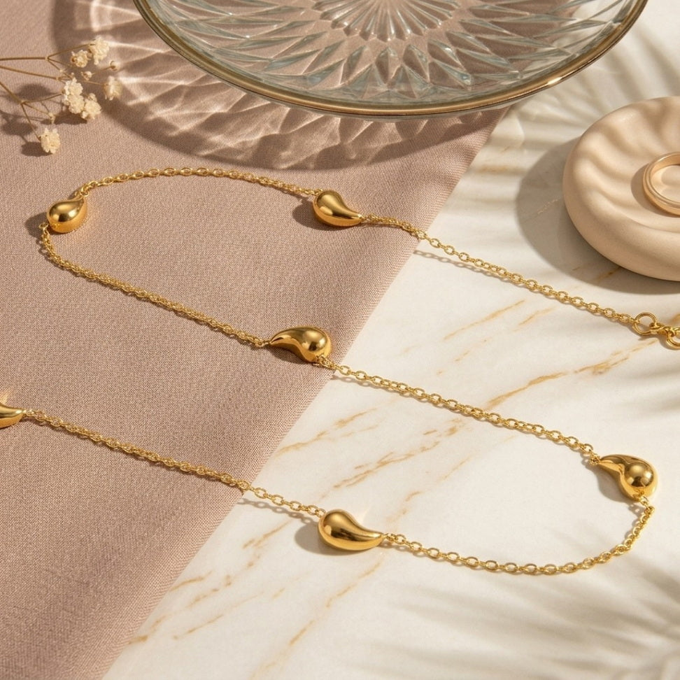 Gold Water Drop Necklace for Effortless Chic Vibes