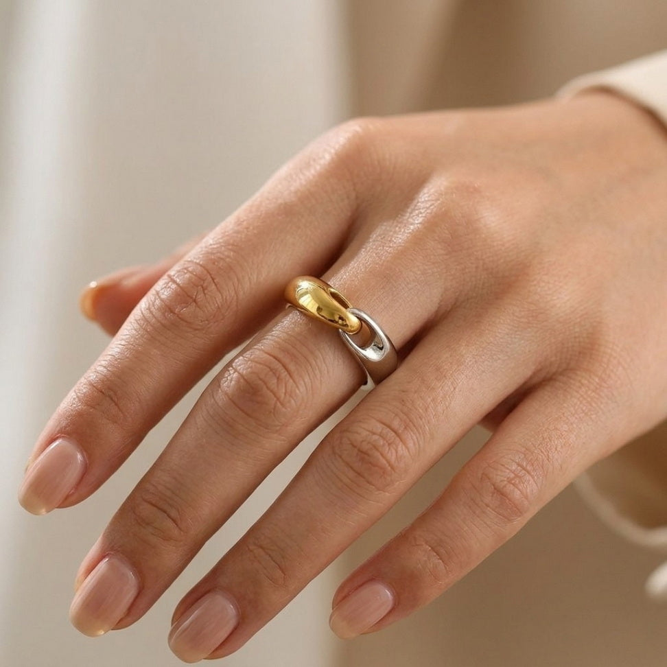Gold & Silver Colorblock Chain Ring for Modern Style