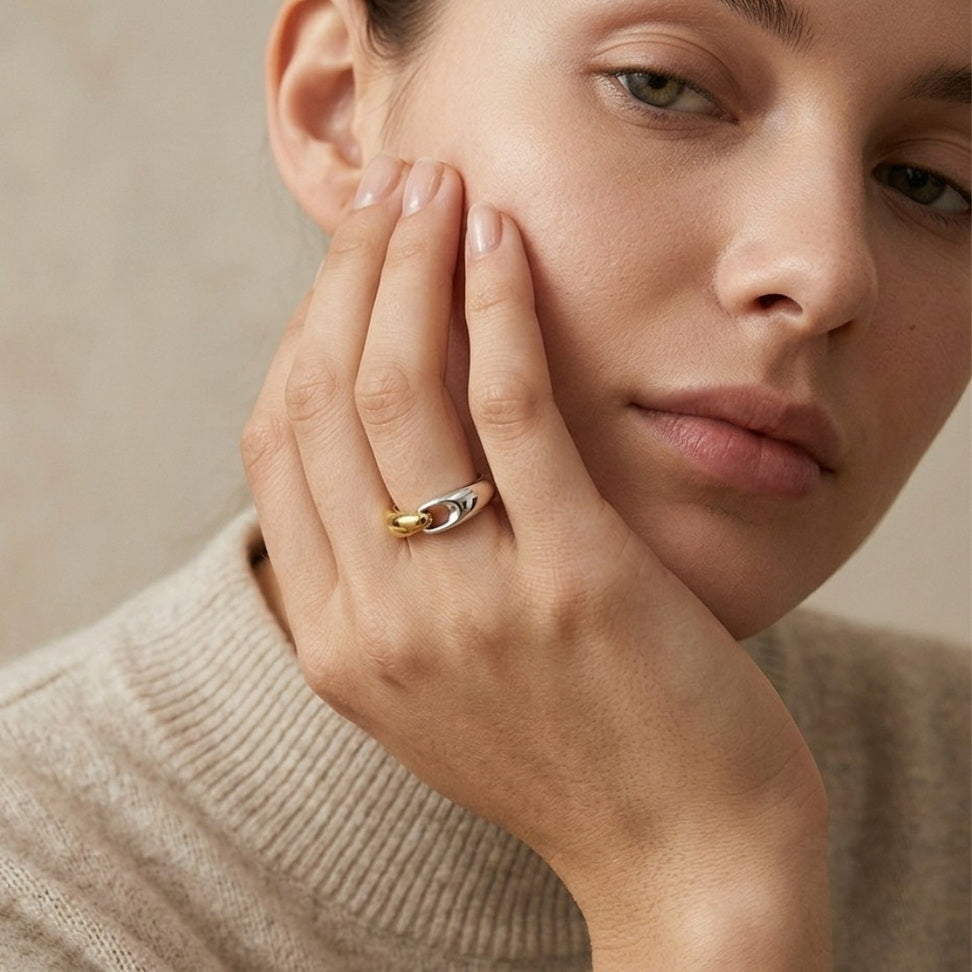 Gold & Silver Colorblock Chain Ring for Modern Style
