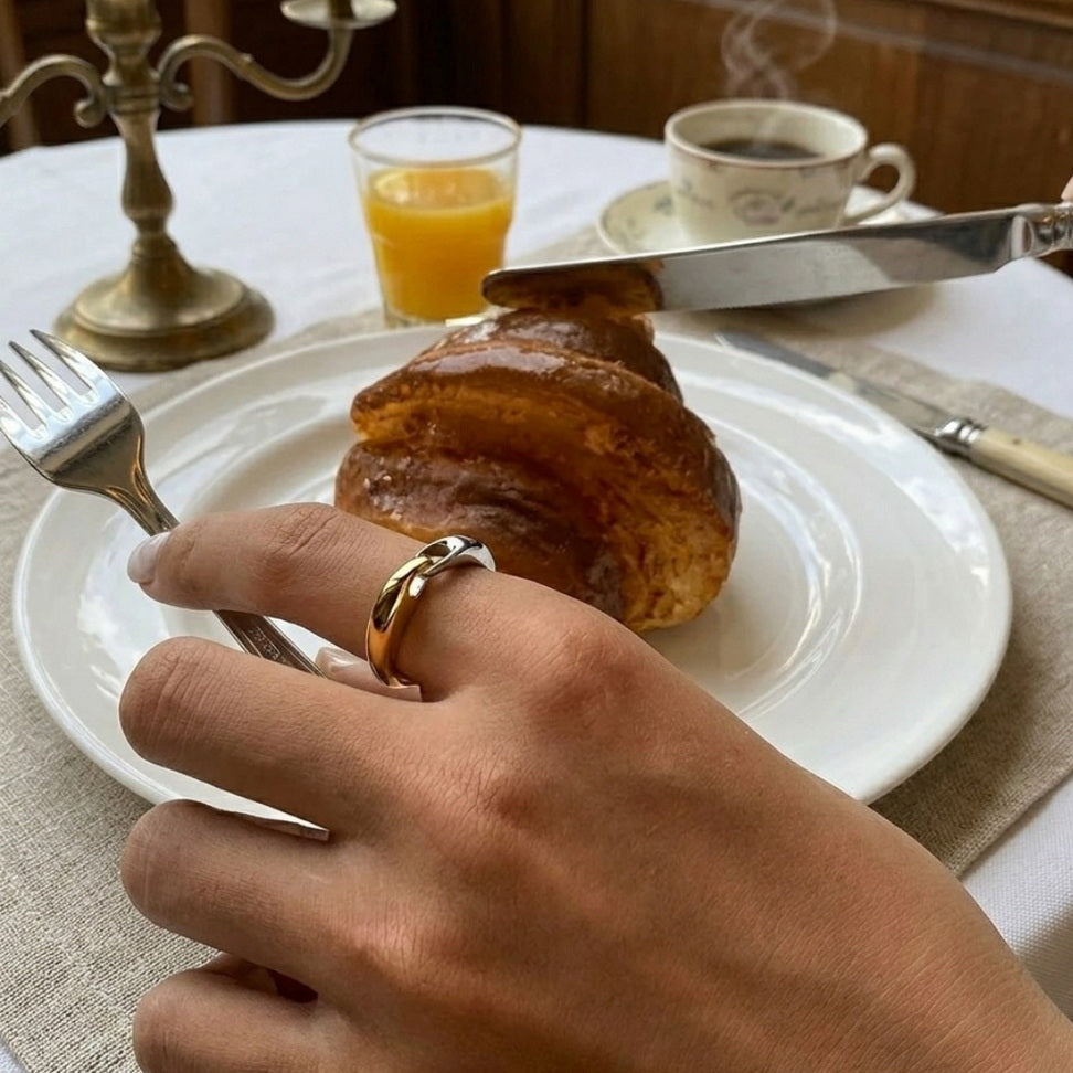 Gold & Silver Colorblock Chain Ring for Modern Style