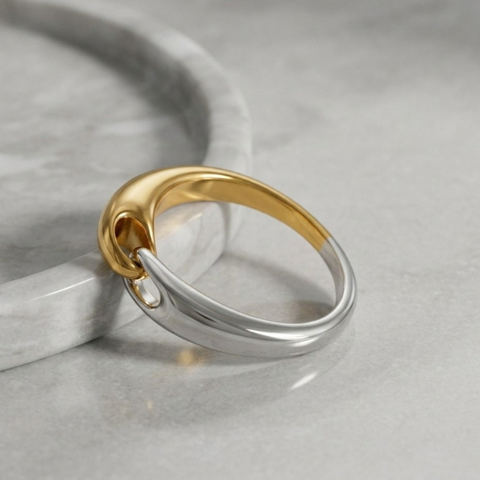 Gold & Silver Colorblock Chain Ring for Modern Style