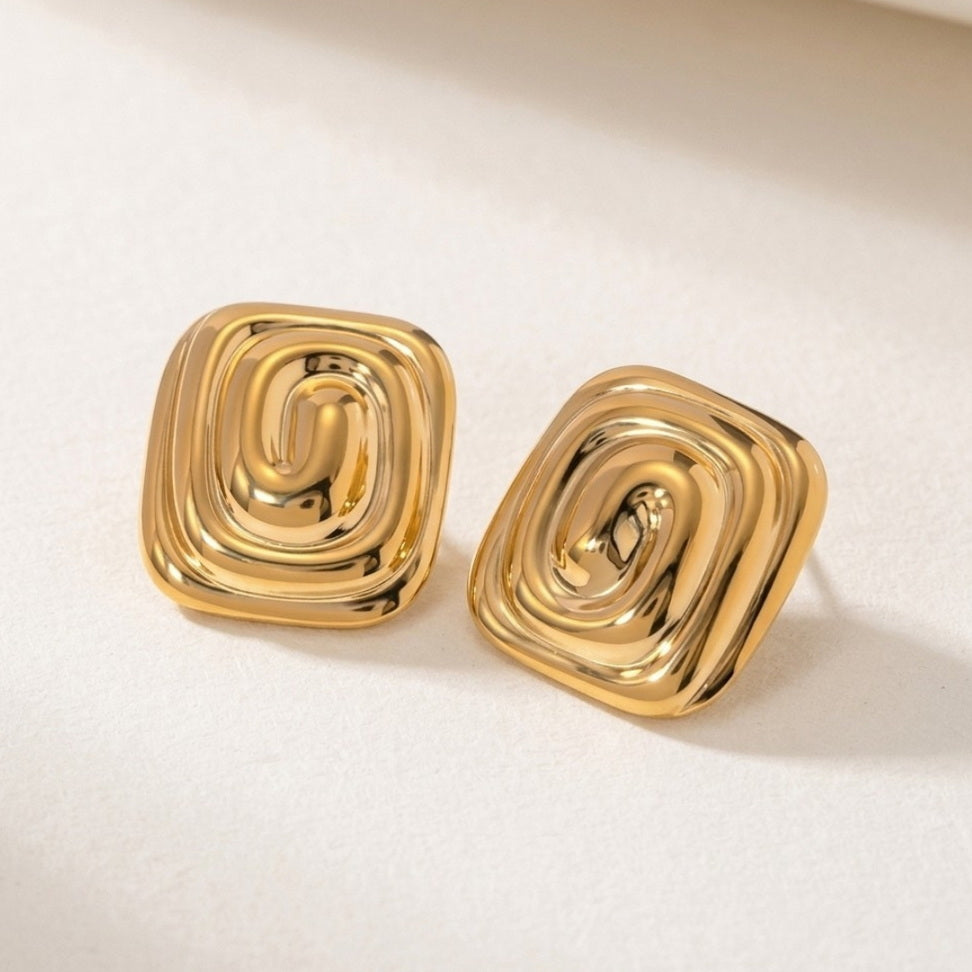 Rectangular Threaded Earrings for Modern Elegance