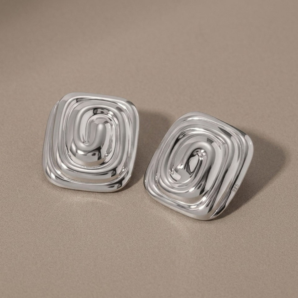 Rectangular Threaded Earrings for Modern Elegance