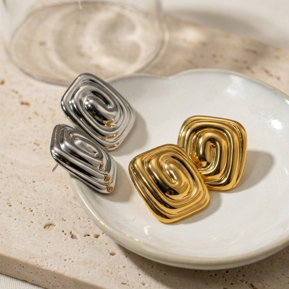 Rectangular Threaded Earrings for Modern Elegance