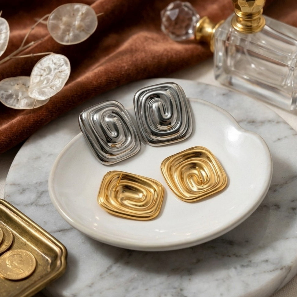 Rectangular Threaded Earrings for Modern Elegance