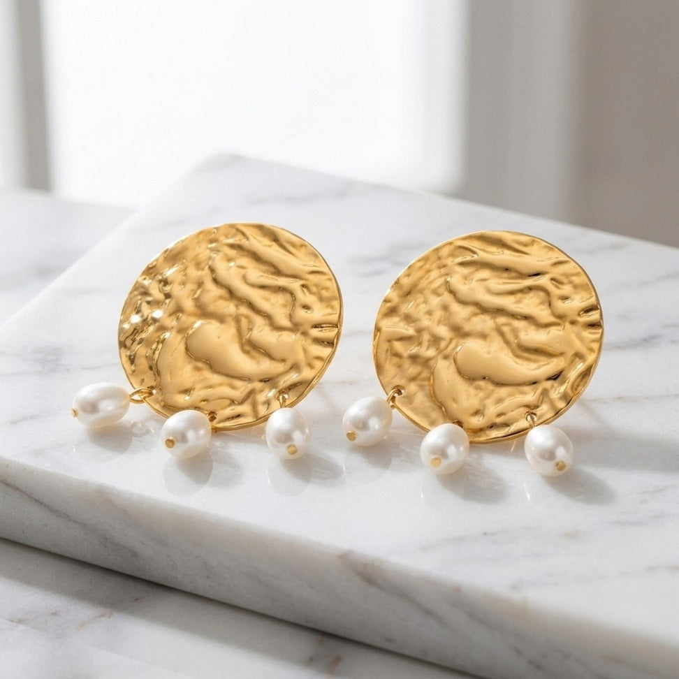 Retro Gold Hammered Pearl Earrings for Vintage Vibes