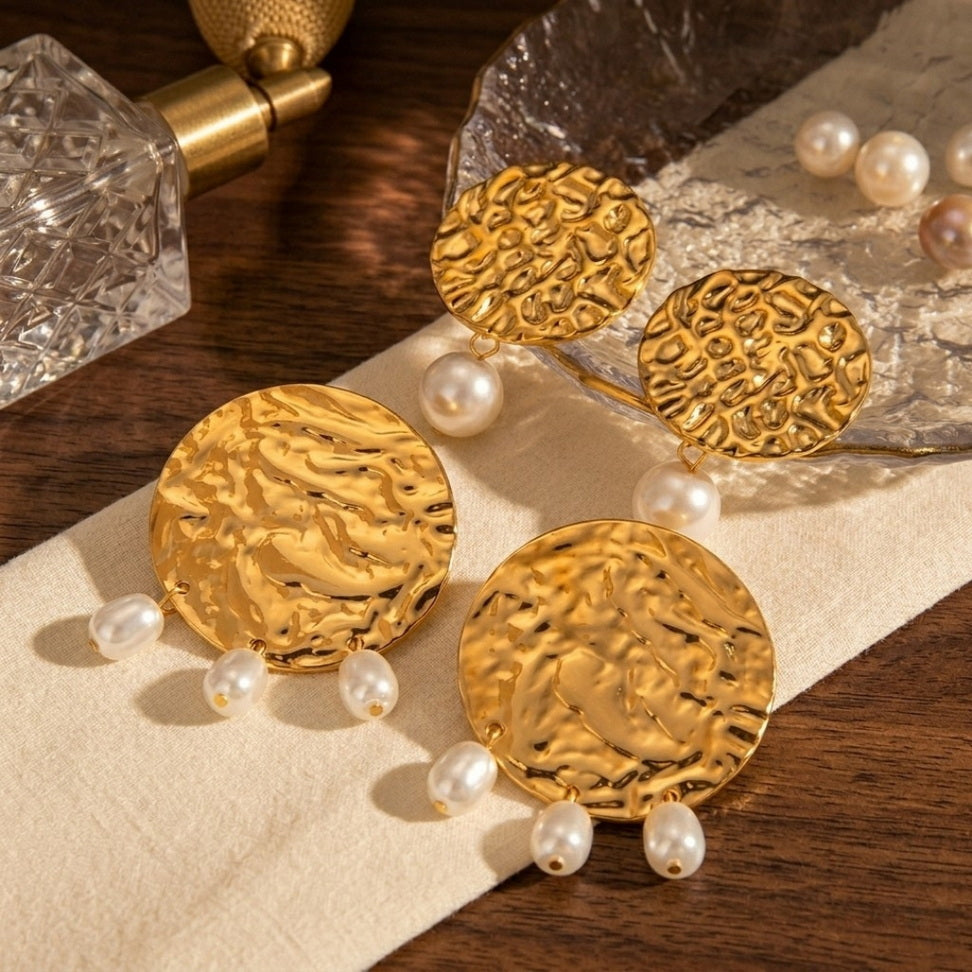 Retro Gold Hammered Pearl Earrings for Vintage Vibes